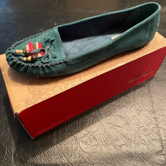 🚨SHOES🚨 - Picture 3 of 3